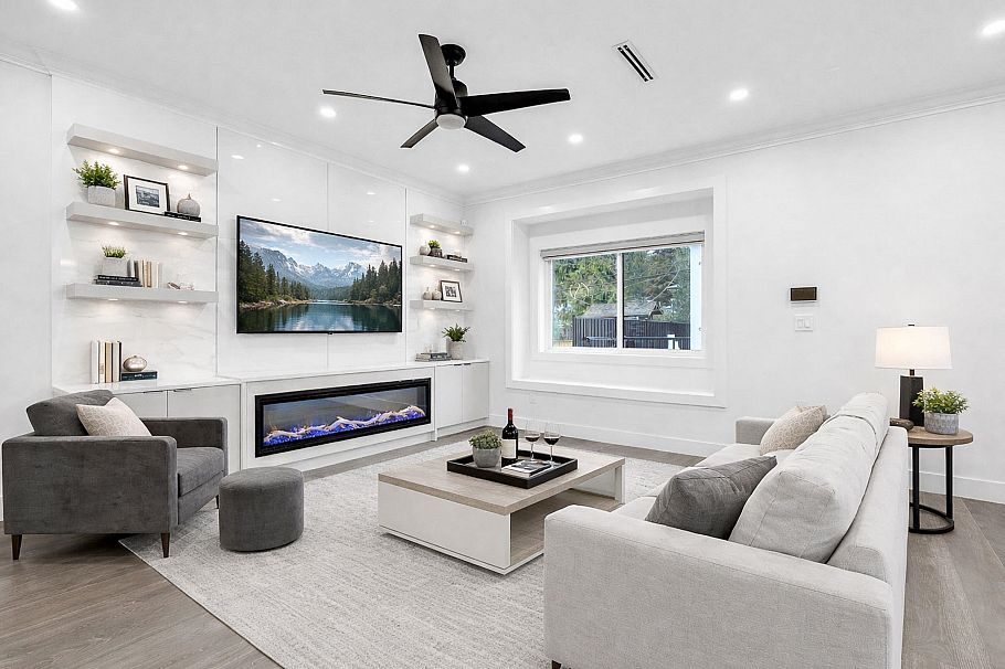 812 Montroyal Boulevard North Vancouver, BC - 13