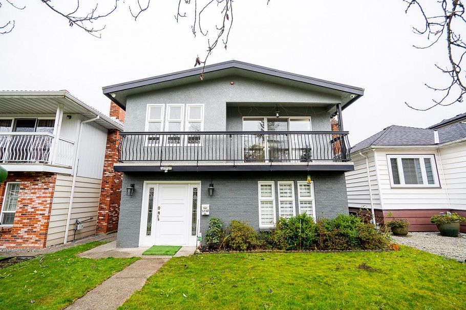 1230 E 51st Avenue Vancouver, BC - 1