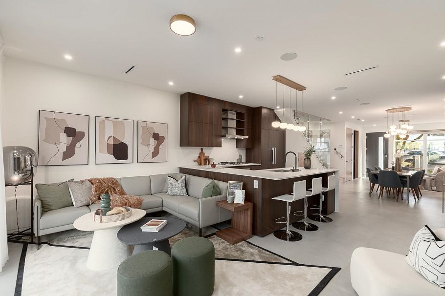 4717 Lanark Street Vancouver, BC - 1