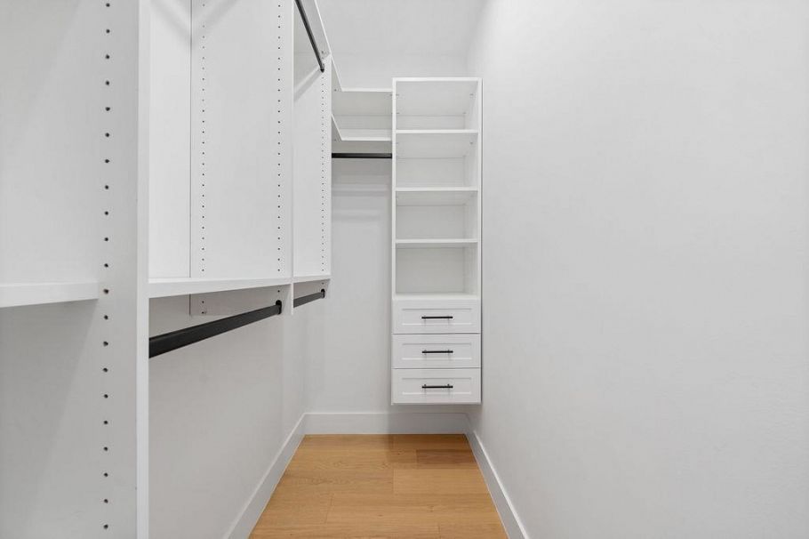 1 1166 E 11th Avenue Vancouver, BC - 21