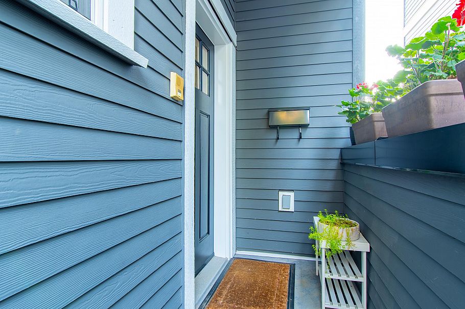 1368 E 13th Avenue Vancouver, BC - 18