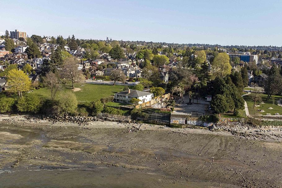 2789 Point Grey Road Vancouver, BC - 26