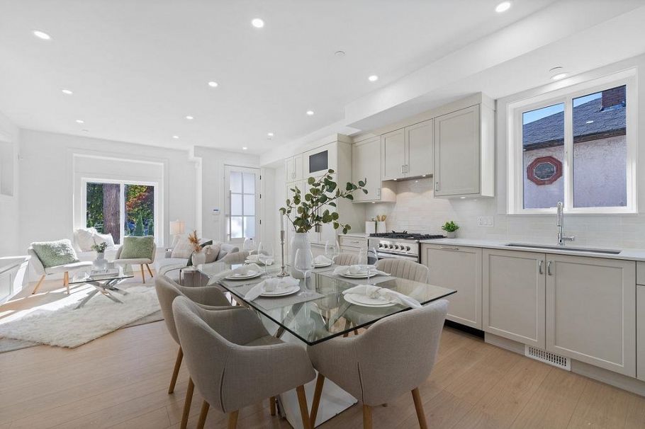 1 2447 E 41st Avenue Vancouver, BC - 20