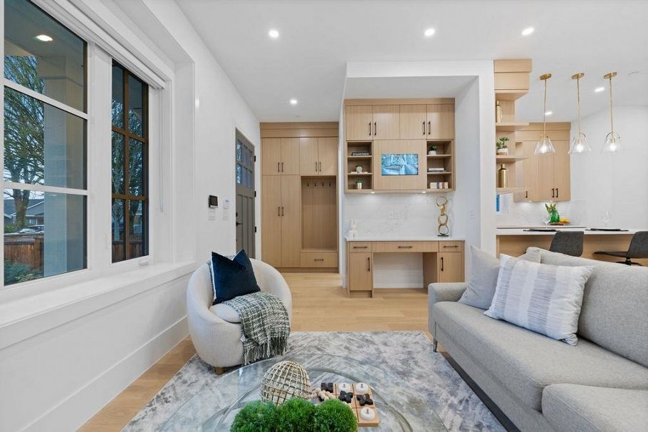 1 1166 E 11th Avenue Vancouver, BC - 6