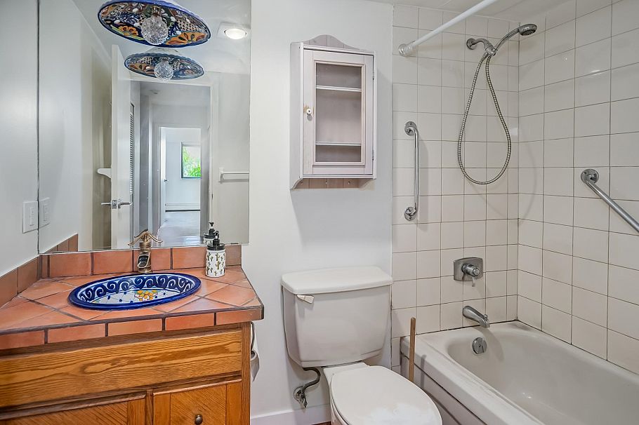 101 341 W 3rd Street North Vancouver, BC - 21