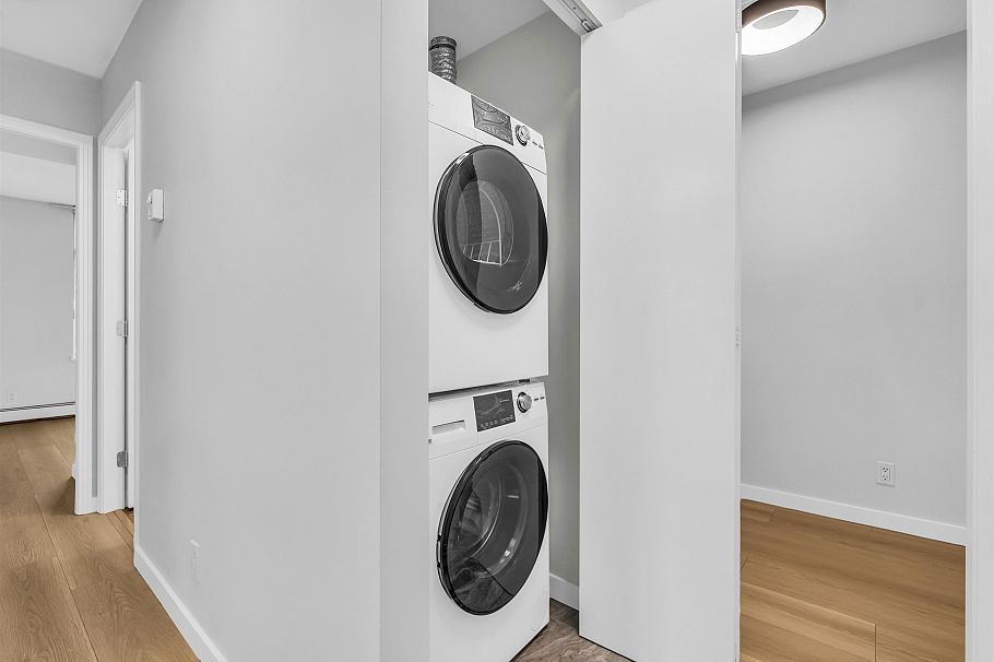 1101 198 Aquarius Mews Vancouver, BC - 10