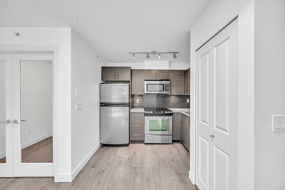 PH3 1533 E 8th Avenue Vancouver, BC - 5