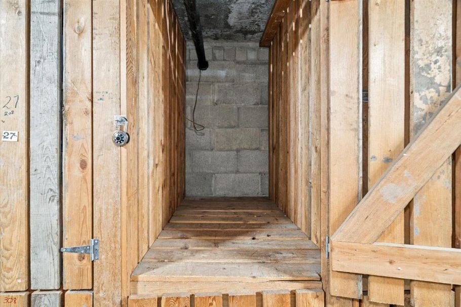 111 3787 W 4th Avenue Vancouver, BC - 22