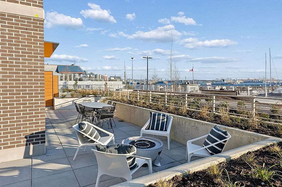 112 755 Harbourside Drive North Vancouver, BC - 9