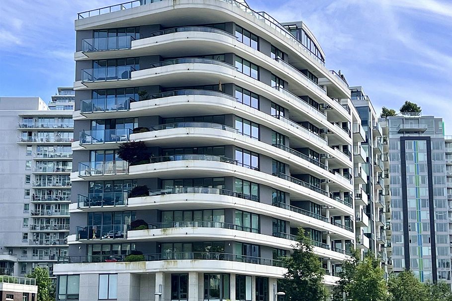 407 1678 Pullman Porter Street Vancouver, BC - 1