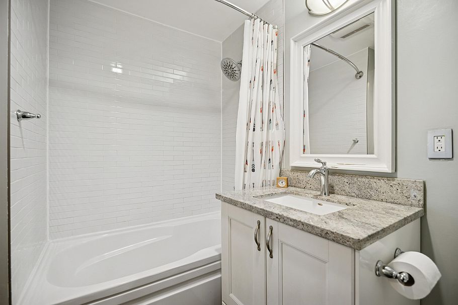 202 1157 Nelson Street Vancouver, BC - 19