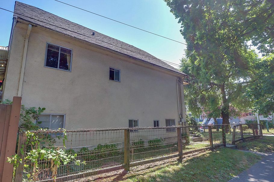 2305 Turner Street Vancouver, BC - 9