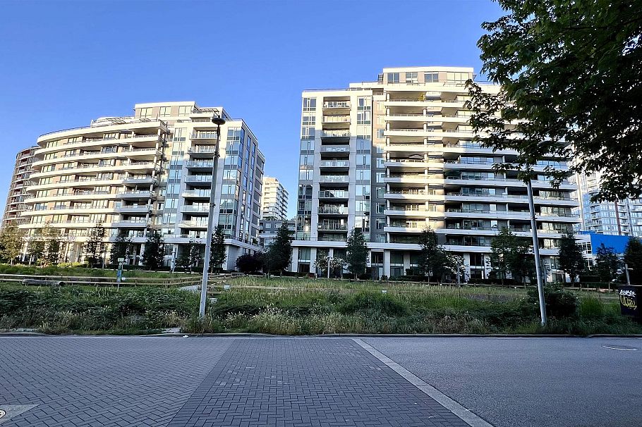 407 1678 Pullman Porter Street Vancouver, BC - 15