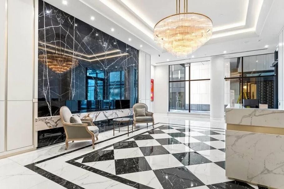 514 135 E 13th Street North Vancouver, BC - 1