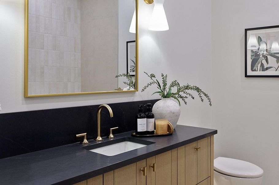 2540 Grant Street Vancouver, BC - 9