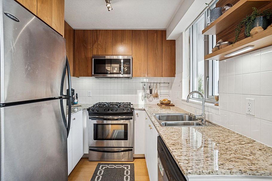 901 1030 W Broadway Street Vancouver, BC - 12