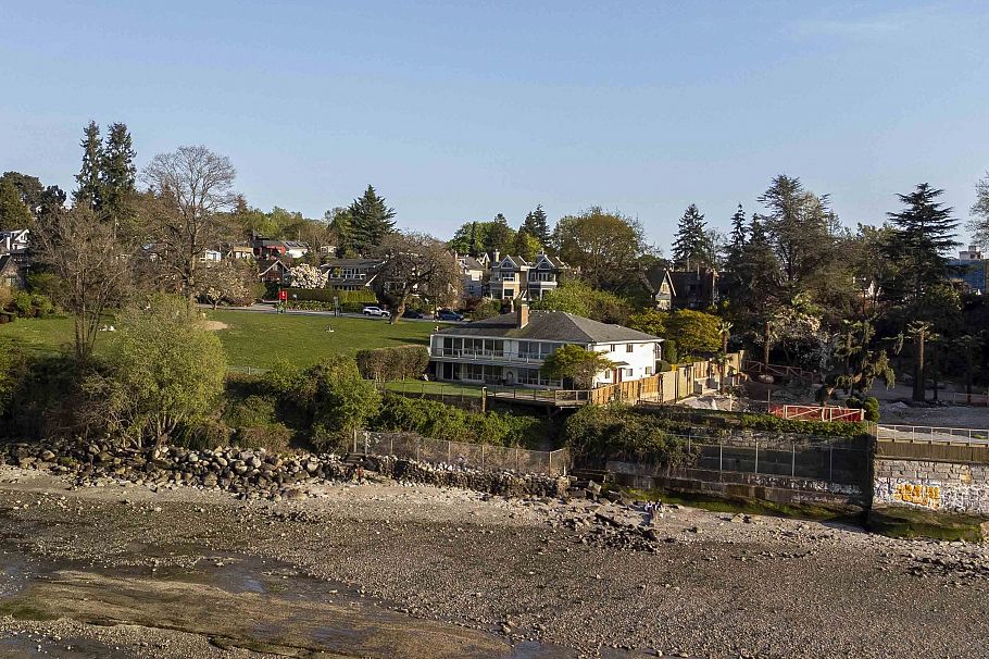 2789 Point Grey Road Vancouver, BC - 27