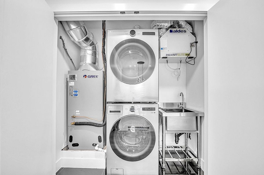 812 Montroyal Boulevard North Vancouver, BC - 37