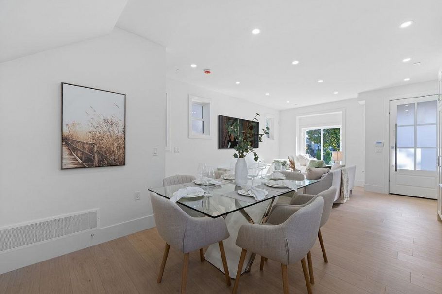 1 2447 E 41st Avenue Vancouver, BC - 19