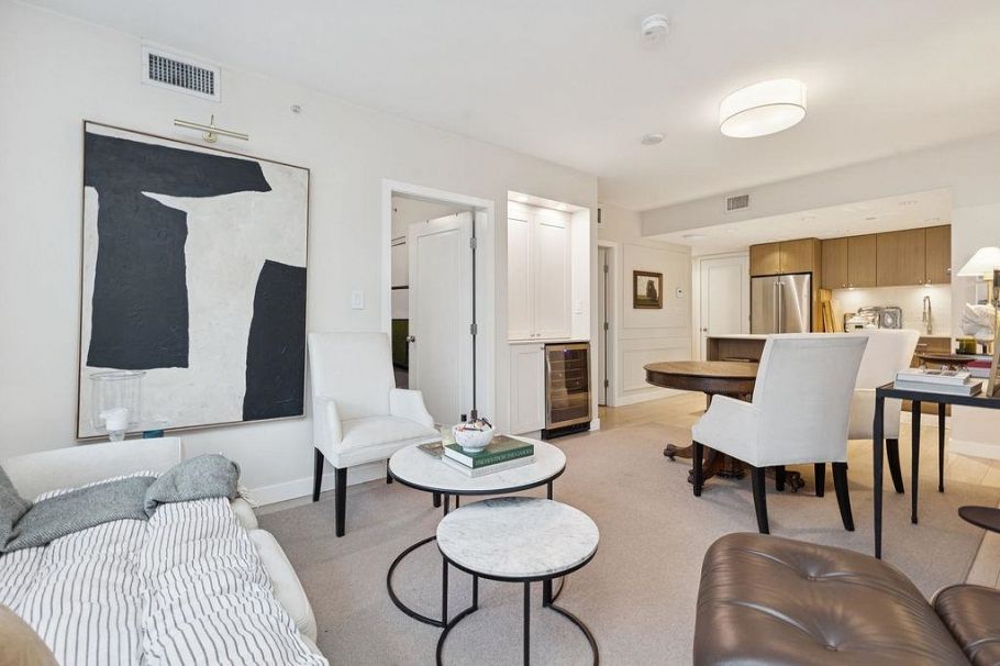 502 111 E 1st Avenue Vancouver, BC - 3