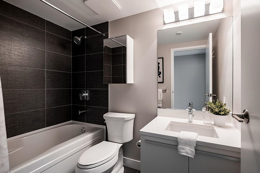 202 1323 Homer Street Vancouver, BC - 31