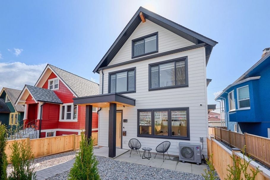 1 2838 Turner Street Vancouver, BC - 8