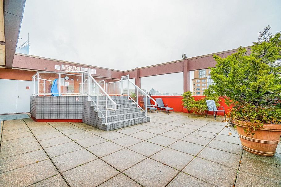 302 1177 Hornby Street Vancouver, BC - 23