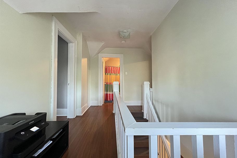 2080 W 33rd Avenue Vancouver, BC - 25