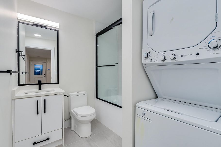 1 5461 Rhodes Street Vancouver, BC - 24