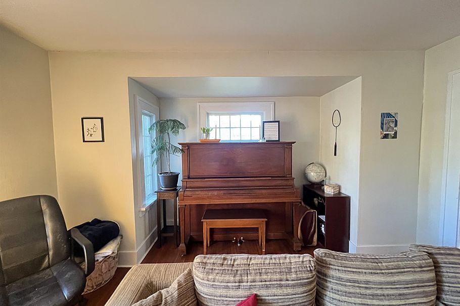 2080 W 33rd Avenue Vancouver, BC - 5