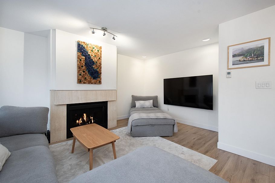 5 229 E 8th Street North Vancouver, BC - 9