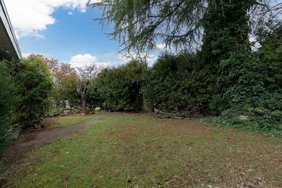 7790 Elliott Street Vancouver, BC - 16