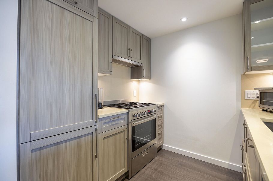 657 5515 Boundary Road Vancouver, BC - 6