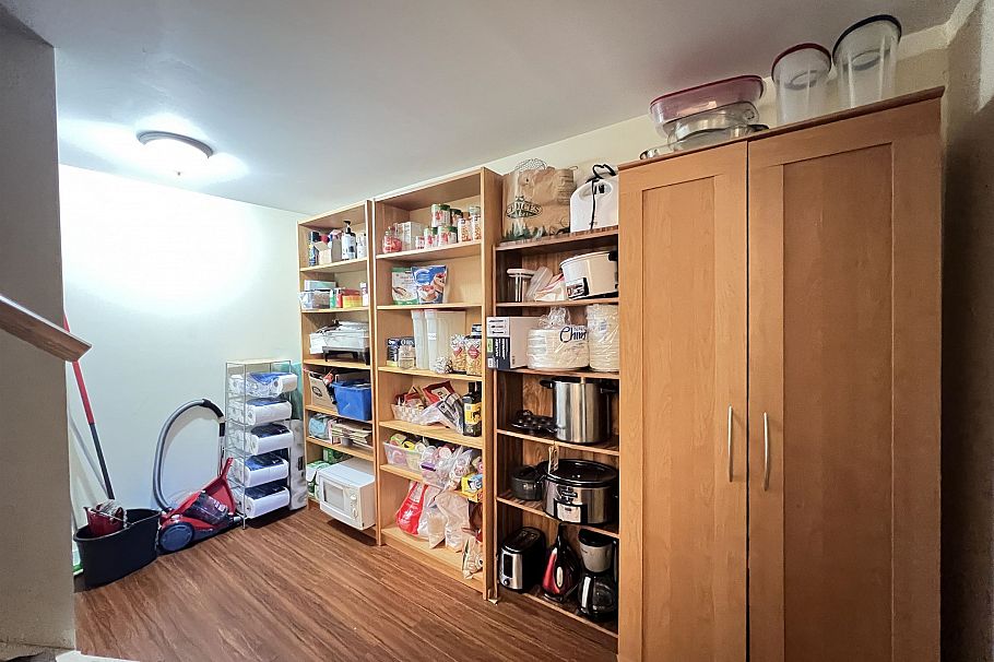 2080 W 33rd Avenue Vancouver, BC - 35