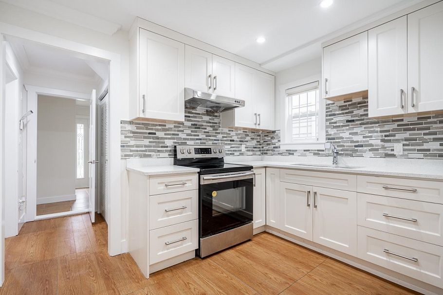 1230 E 51st Avenue Vancouver, BC - 8