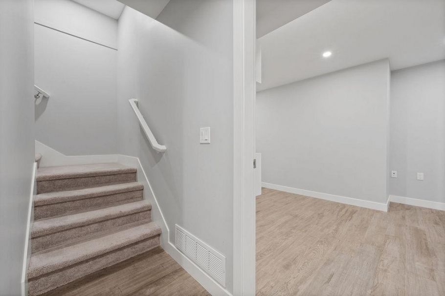 4684 Capilano Road North Vancouver, BC - 28