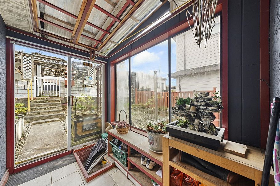 2168 Renfrew Street Vancouver, BC - 23