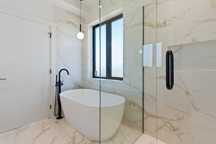 2111 E 46th Avenue Vancouver, BC - 16