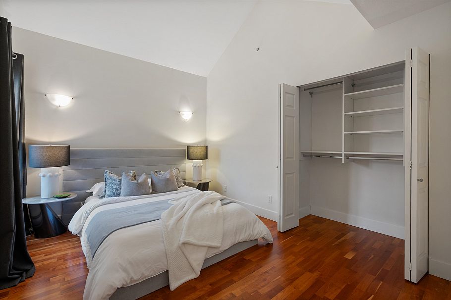 403 1623 E 2nd Avenue Vancouver, BC - 5