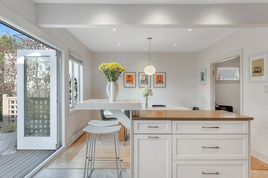 3340 W 15th Avenue Vancouver, BC - 11