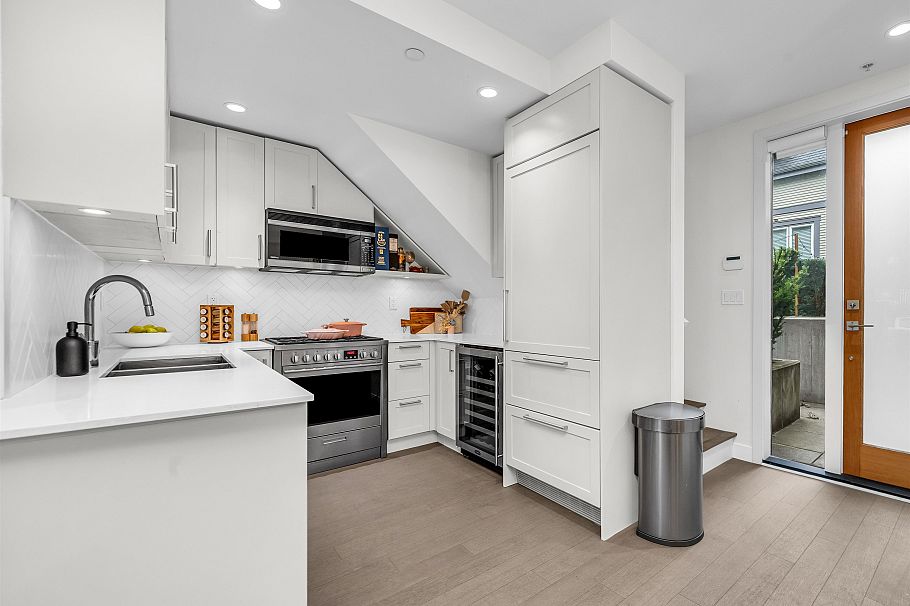 3177 Quebec Street Vancouver, BC - 12