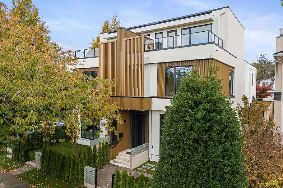 2 1595 W 66th Avenue Vancouver, BC - 1