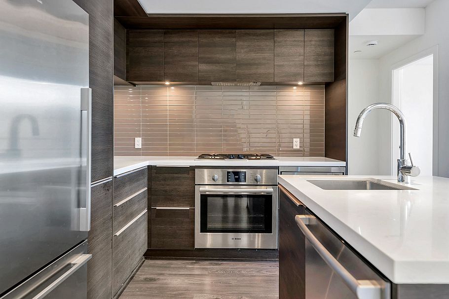 601 1550 Fern Street North Vancouver, BC - 5