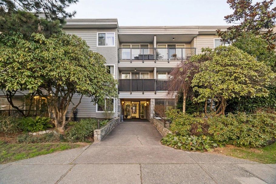 111 3787 W 4th Avenue Vancouver, BC - 26