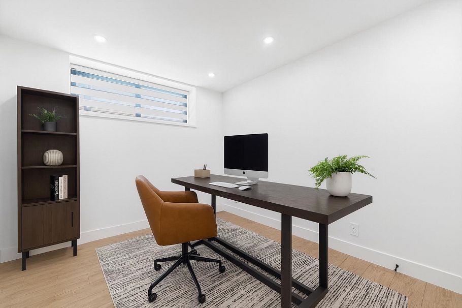 2111 E 46th Avenue Vancouver, BC - 34