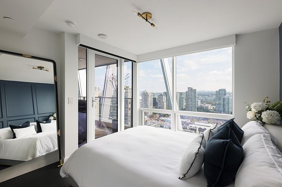 2504 1111 Richards Street Vancouver, BC - 25