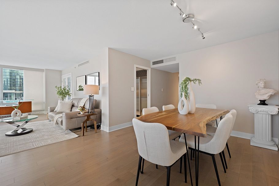 2102 590 Nicola Street Vancouver, BC - 8