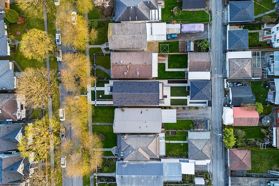 1 5459 Rhodes Street Vancouver, BC - 31