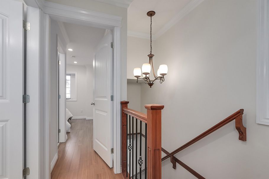 2151 Triumph Street Vancouver, BC - 18