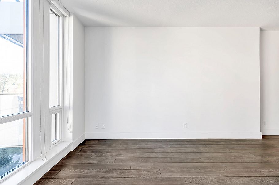 601 1550 Fern Street North Vancouver, BC - 18